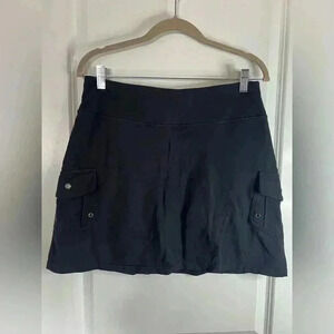 Athleta Women’s Black Oasis Skort - Size Medium